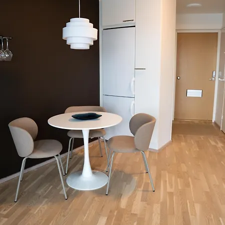 Top-floor Nordic With Sauna - Ailo דירה