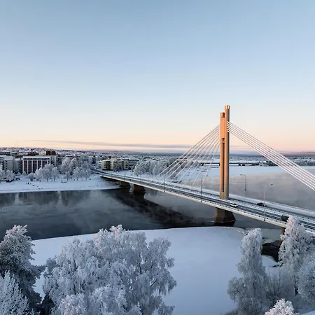 公寓 Top-floor Nordic With Sauna - Lapnest 罗瓦涅米